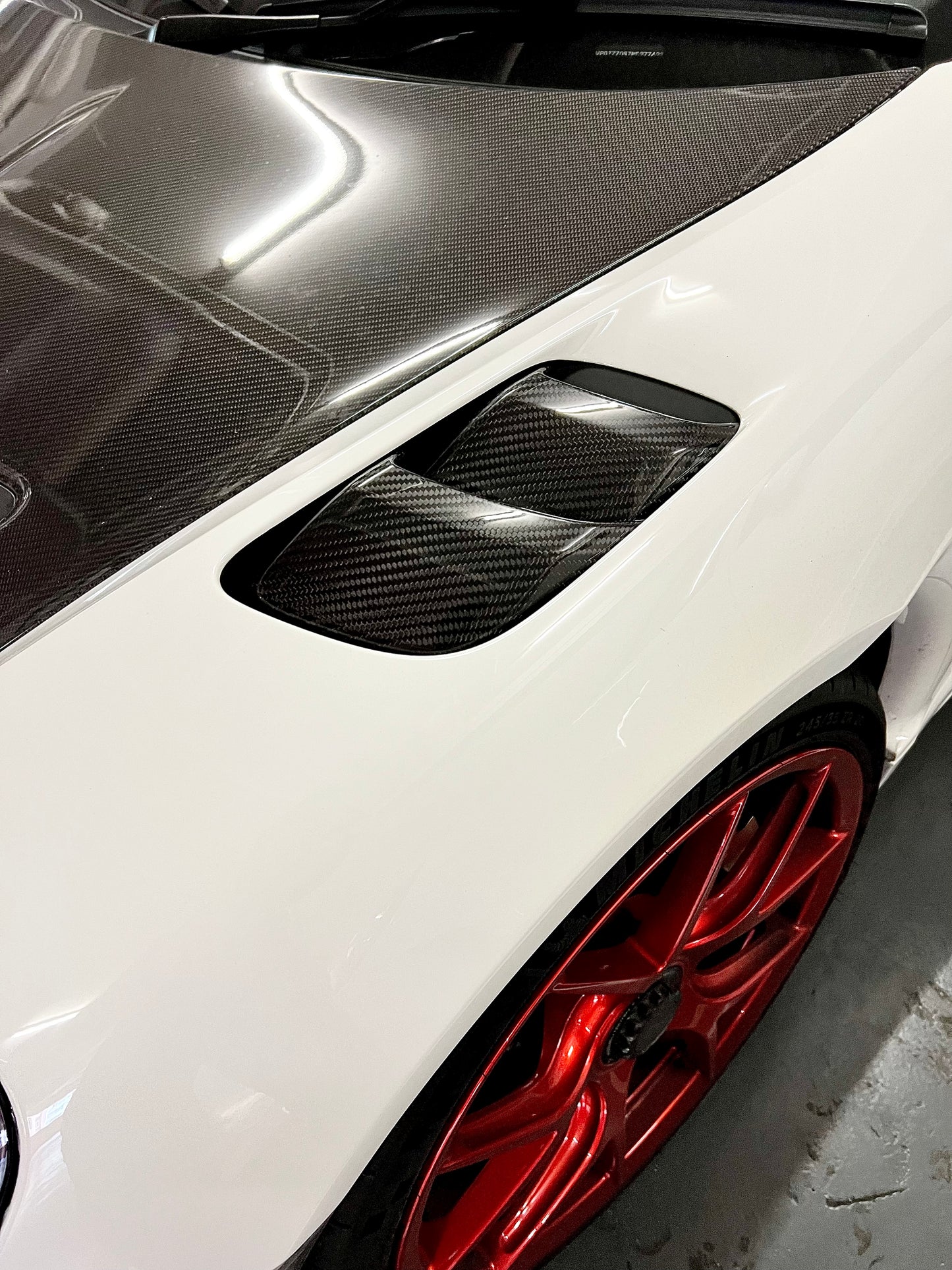 Porsche GT4RS、Spyder RS Carbon Fiber Fender Air Outlet