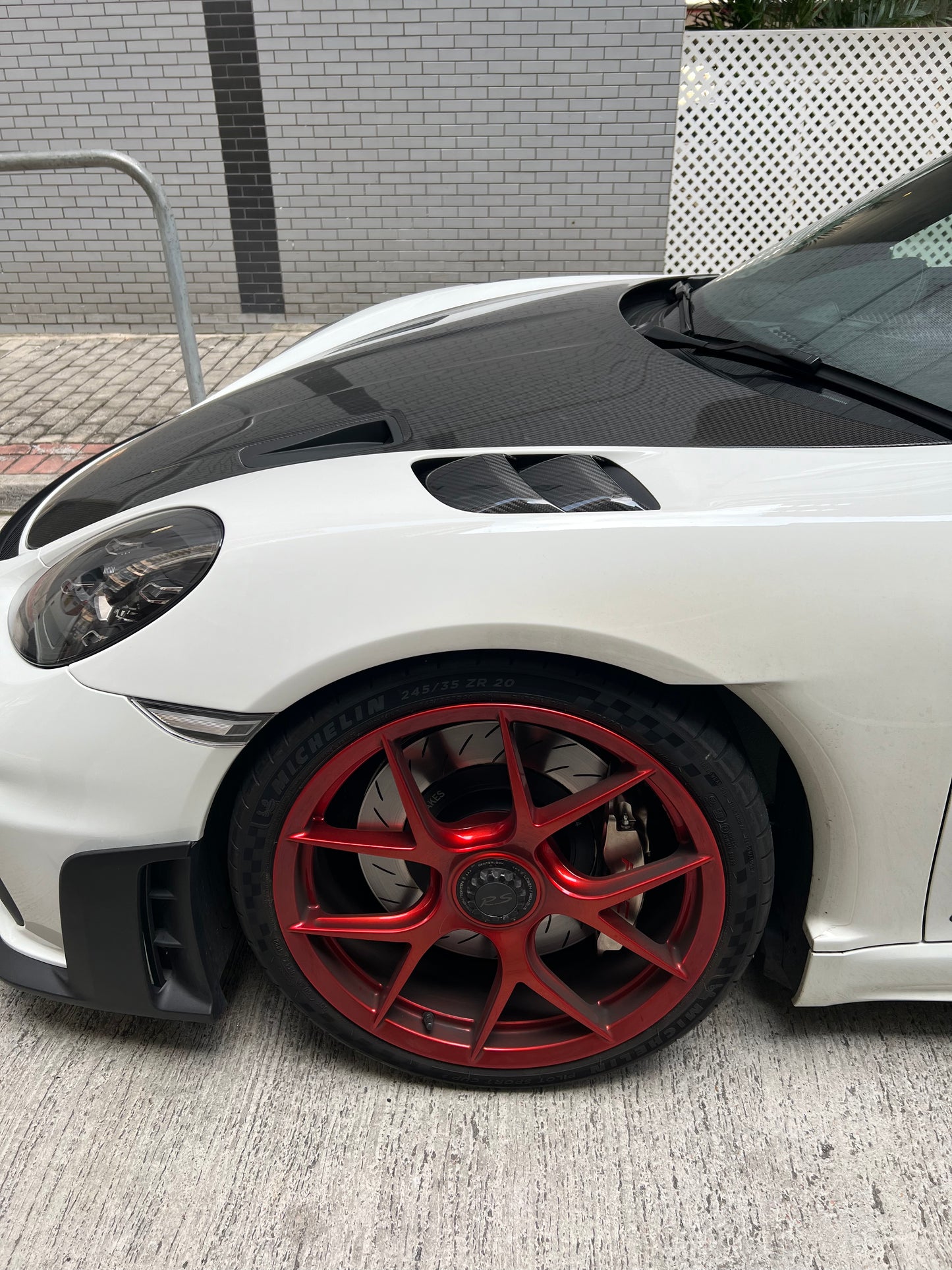 Porsche GT4RS、Spyder RS Carbon Fiber Fender Air Outlet
