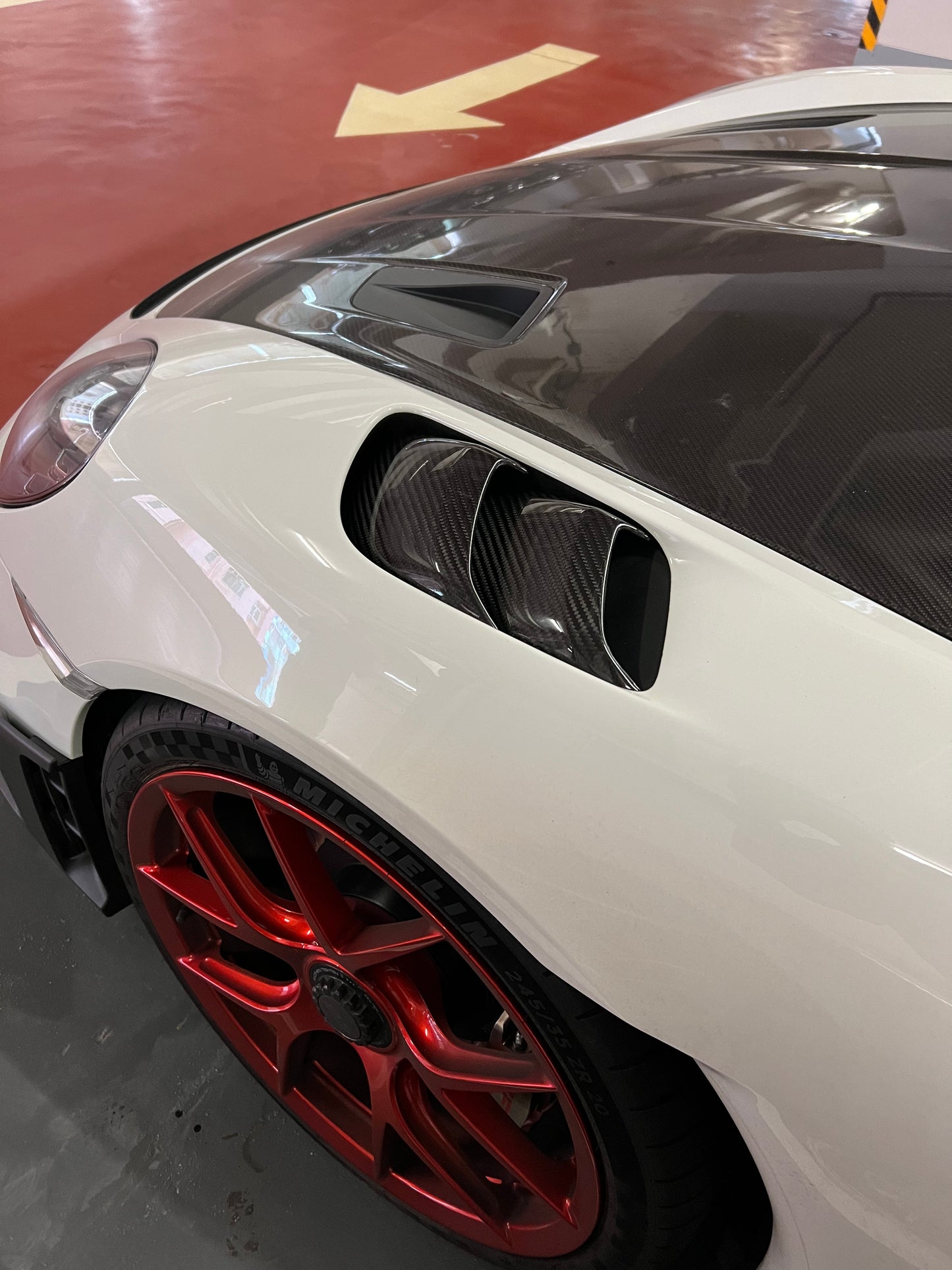 Porsche GT4RS、Spyder RS Carbon Fiber Fender Air Outlet