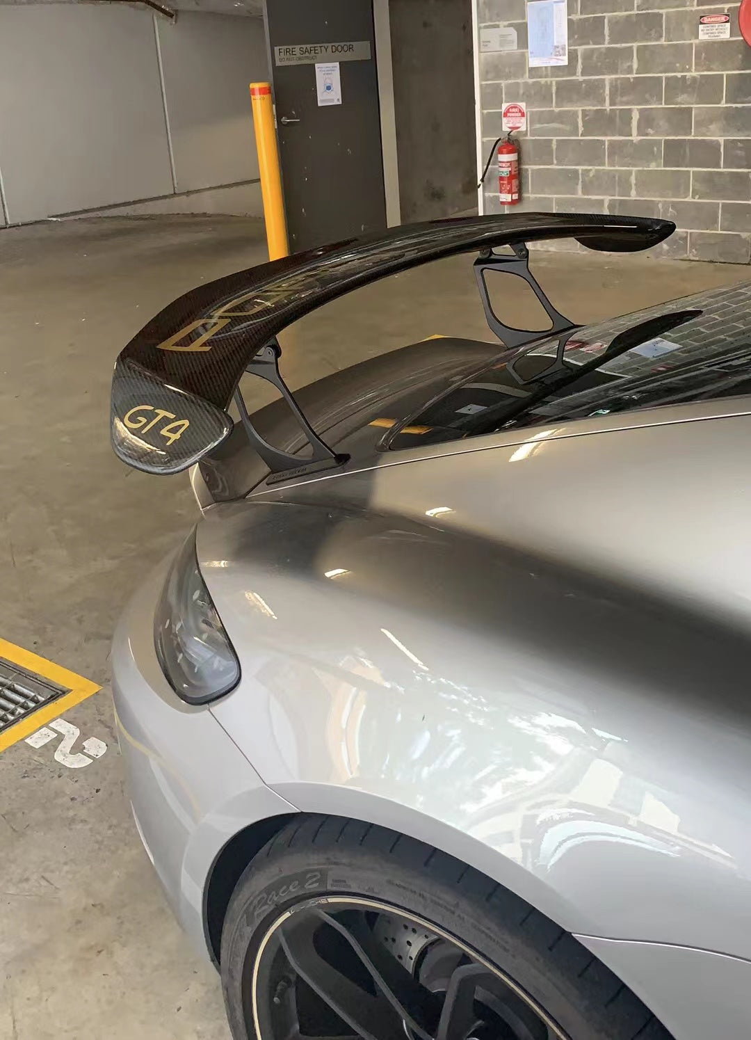 Porsche 981 & 718 Cayman GT4 Wing Risers