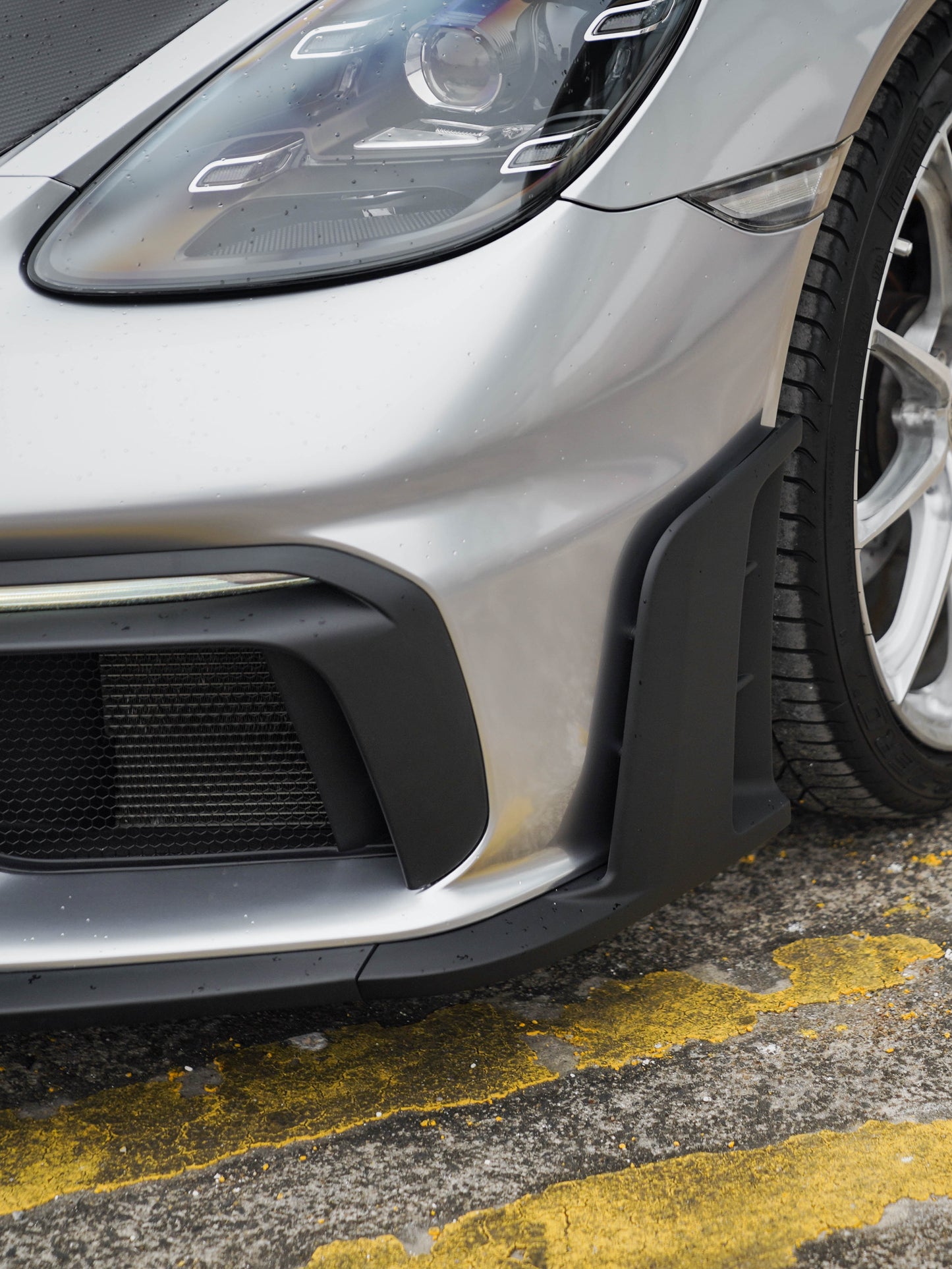 Porsche 718 GT4、GT4RS Style Front Bumper